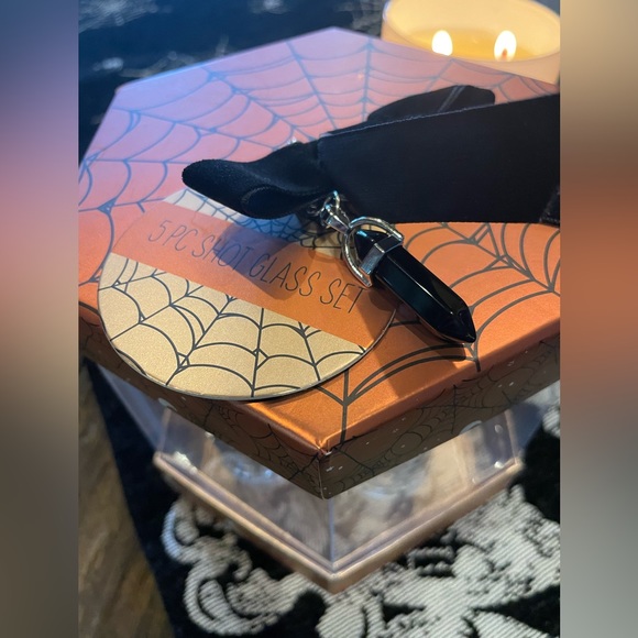HALLOWEEN  5 PC SHOT GLASS SET 💀🕸️🖤🧡🌙 - Picture 2 of 9